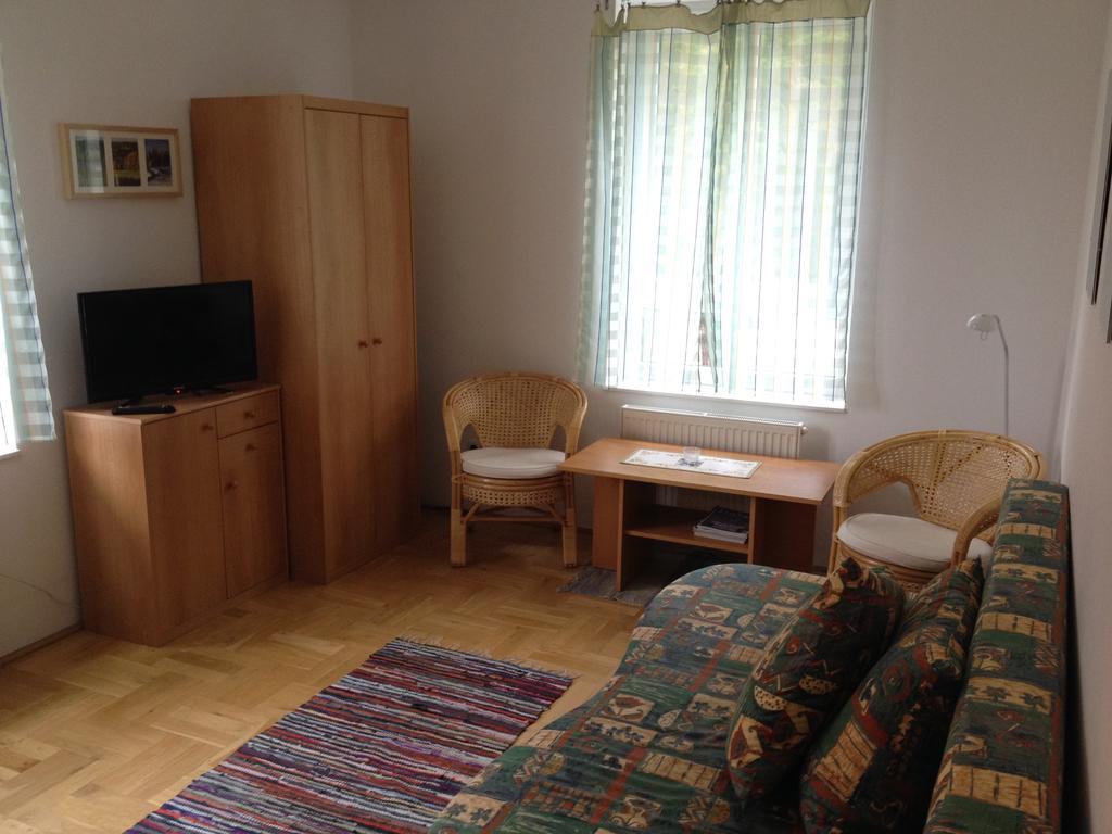 Apartman Sportovni Apartment Trebon Room photo